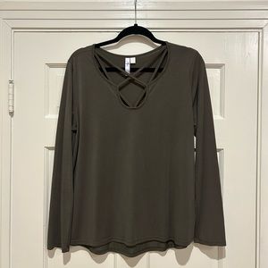 Long sleeve top with cut out detail